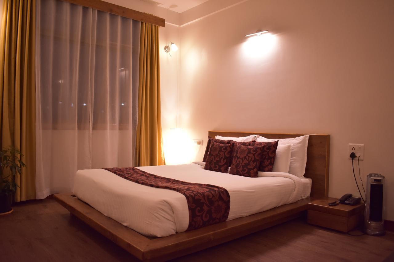 Kaizun Bed Breakfast Шиллонг Экстерьер фото
